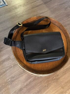 Black Leather Crossbody Waist Bag - Freshly Picked